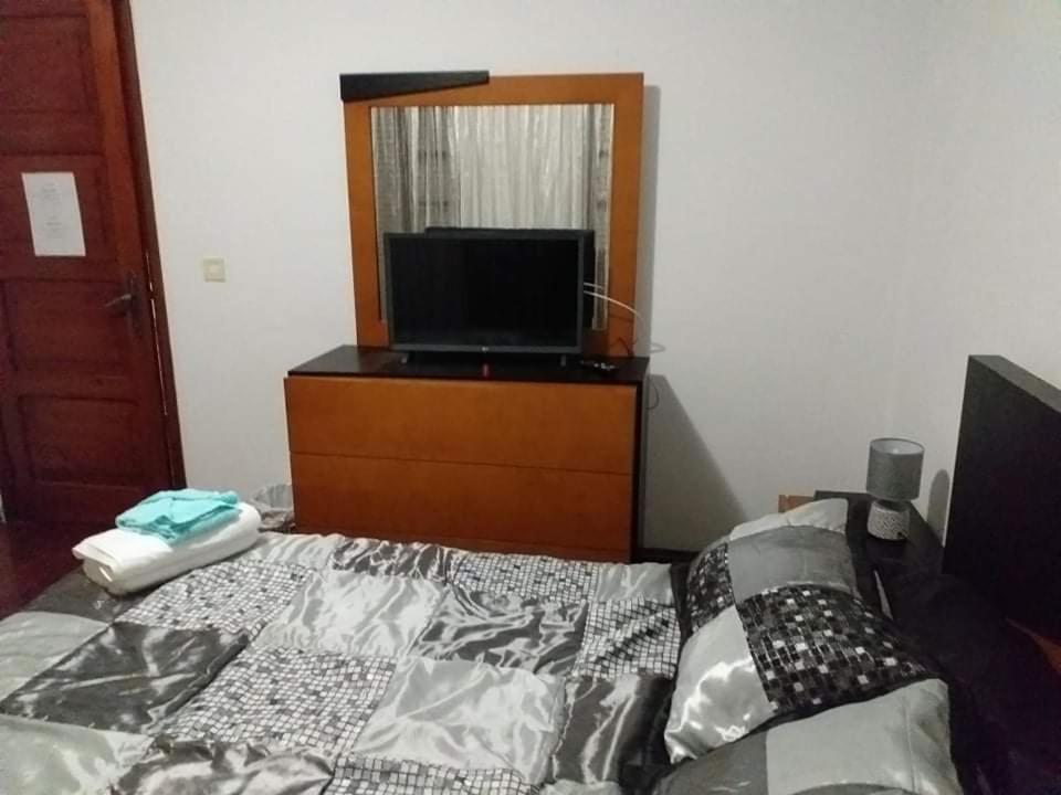 Rose Street House Apartment อังกรา ดู เอโรอิสโม ภายนอก รูปภาพ